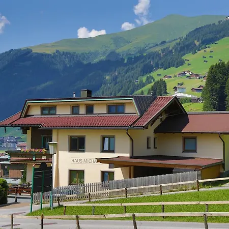 Haus Michael Appartement Tux